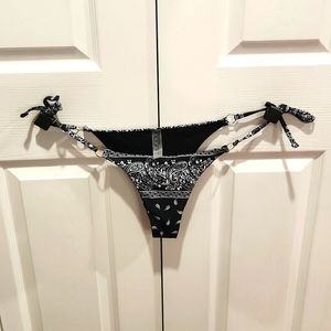 Handkerchief print Bikini Bottoms